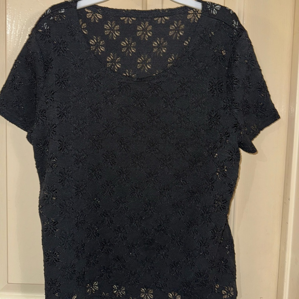 Black embellished flowy tshirt